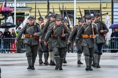 26082204cd_974465819_medium