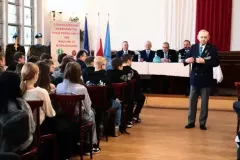 6560a30c866be_o_medium